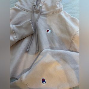 Cropped Champion hoodie, light pink, gently worn, size S